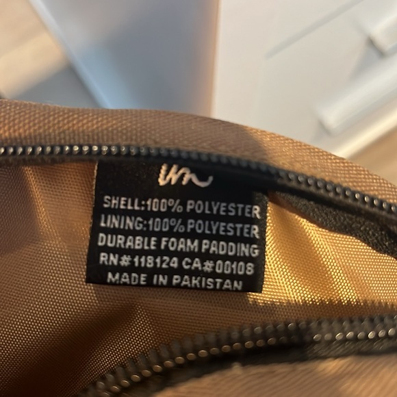 Imperial Motion Cross body bag NWOT - Picture 7 of 7